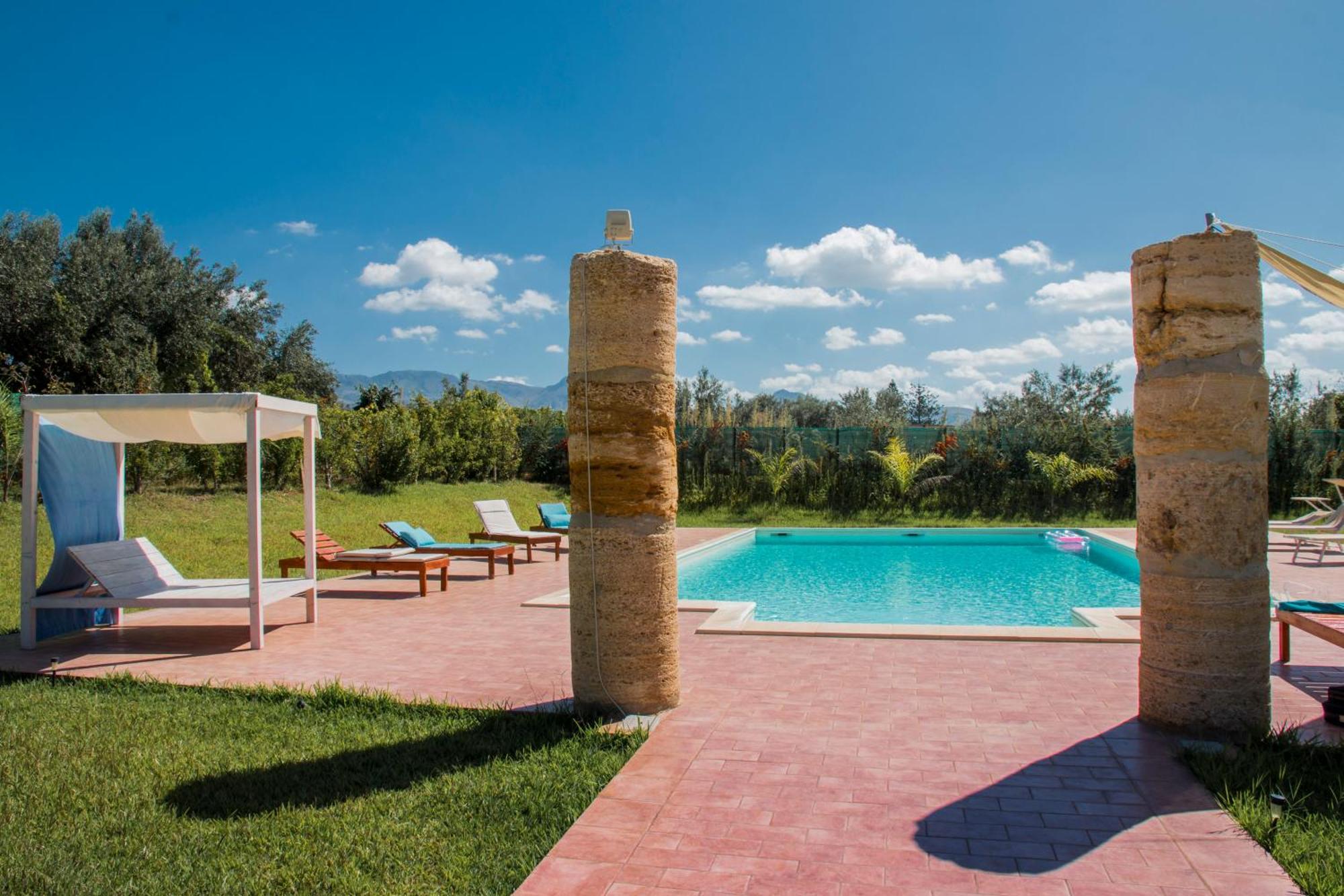 Villa Con Piscina Casale Di Gio Nel Golfo Di Castellammare Партинико Екстериор снимка