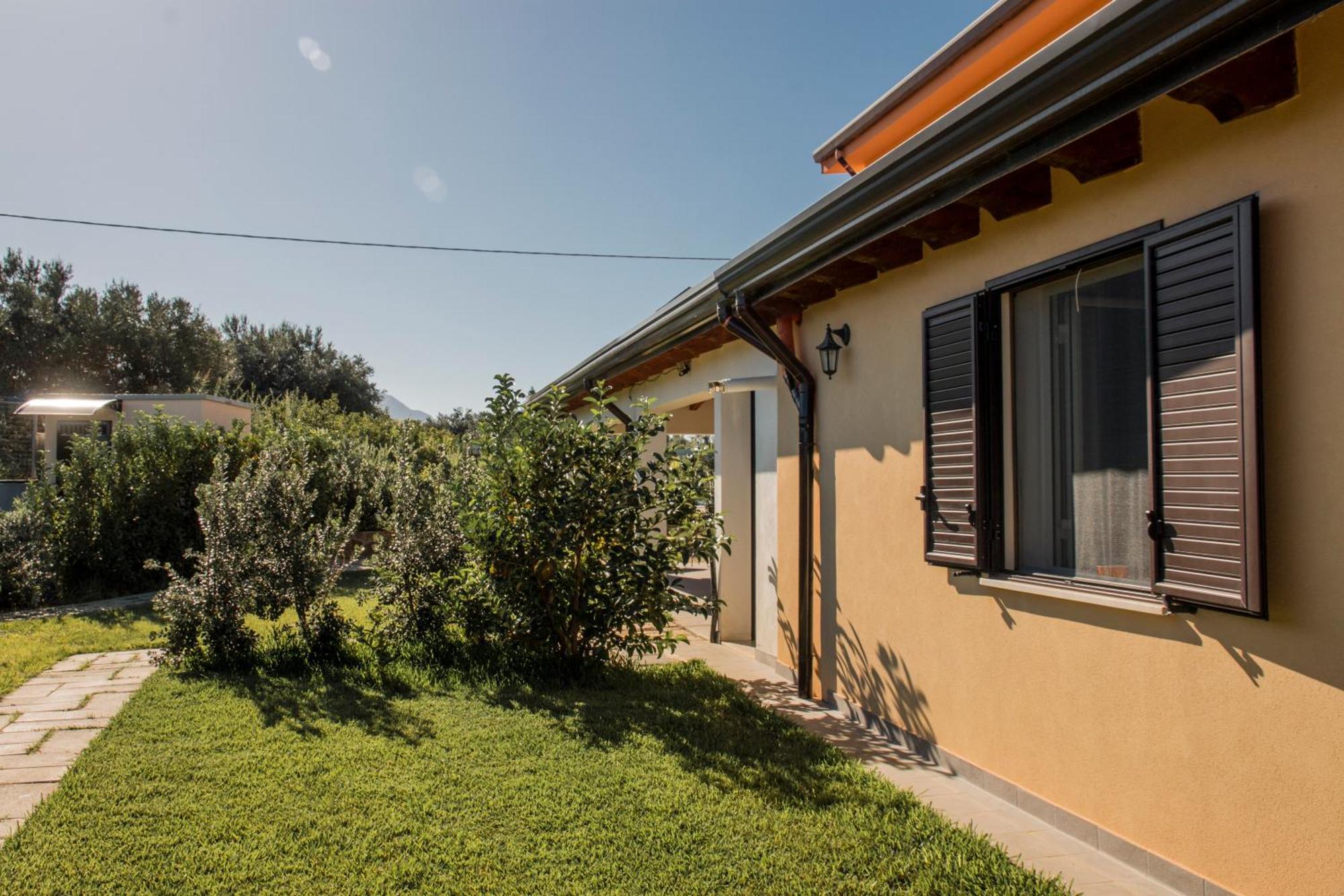 Villa Con Piscina Casale Di Gio Nel Golfo Di Castellammare Партинико Екстериор снимка